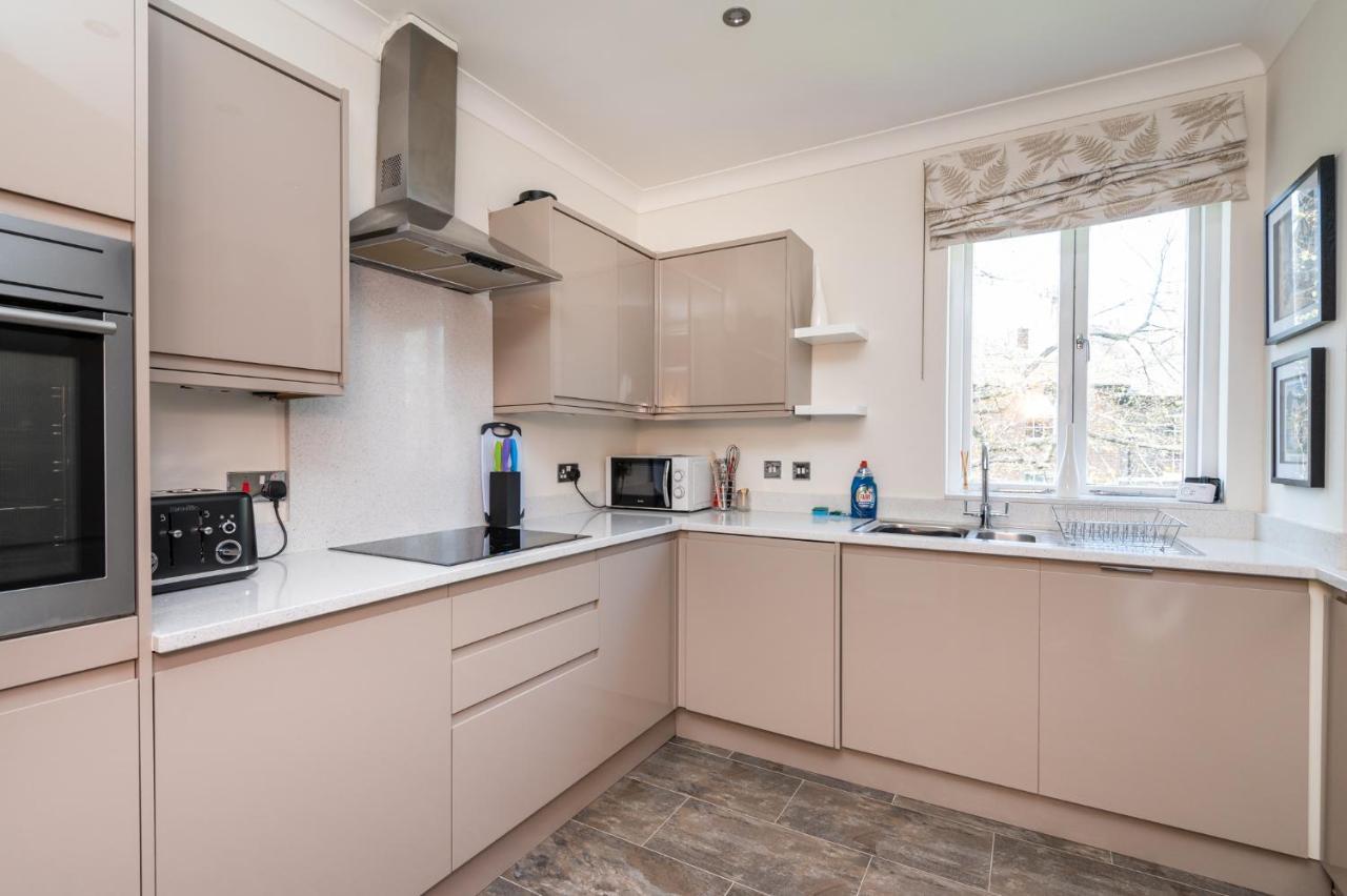 Gorgeous Central Modern - Pass The Keys *