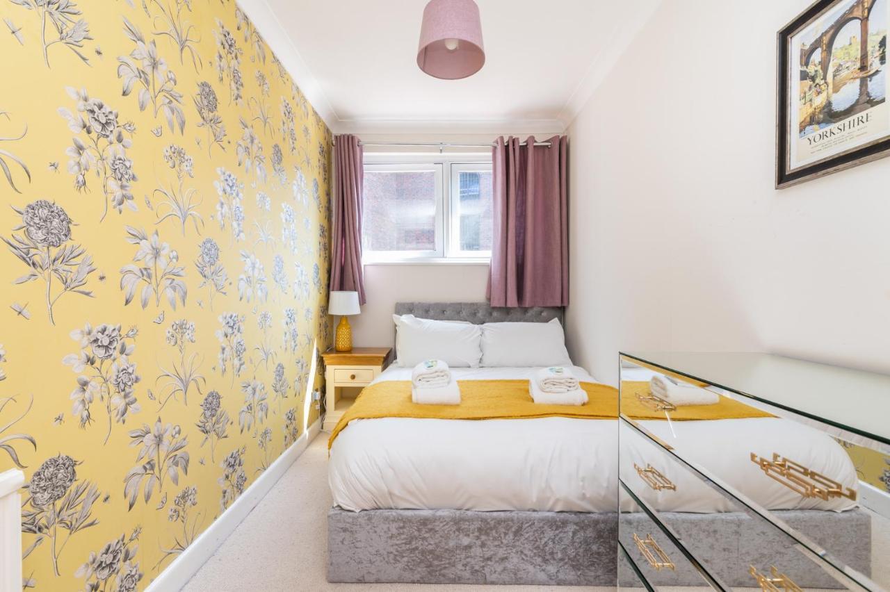 Gorgeous Central Modern - Pass The Keys * York